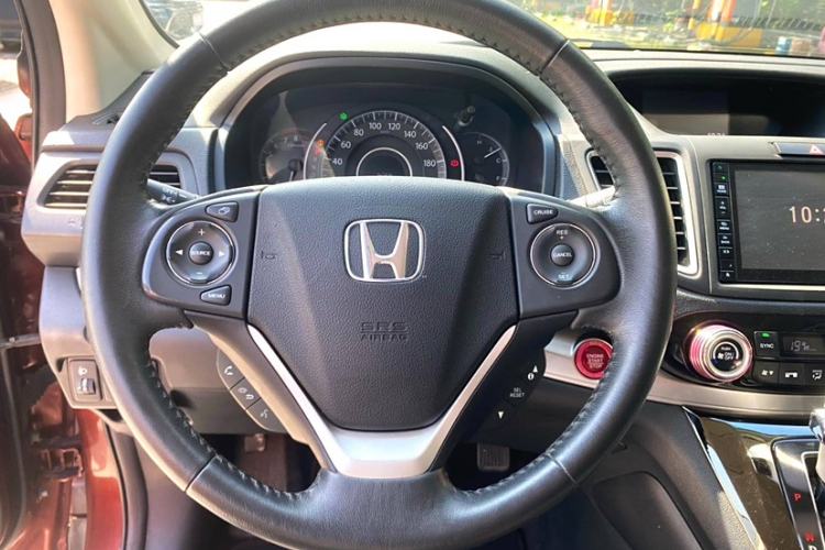 Used Honda CR-V 2015 2.4L two-wheel drive luxury version Interior 2