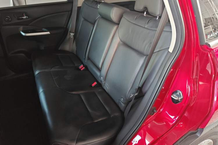 Used Honda CR-V 2015 2.4L two-wheel drive luxury version Left Rear Seat