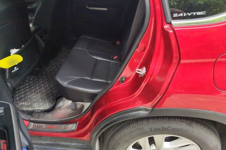 Used Honda CR-V 2015 2.4L two-wheel drive luxury version Left Rear Seat