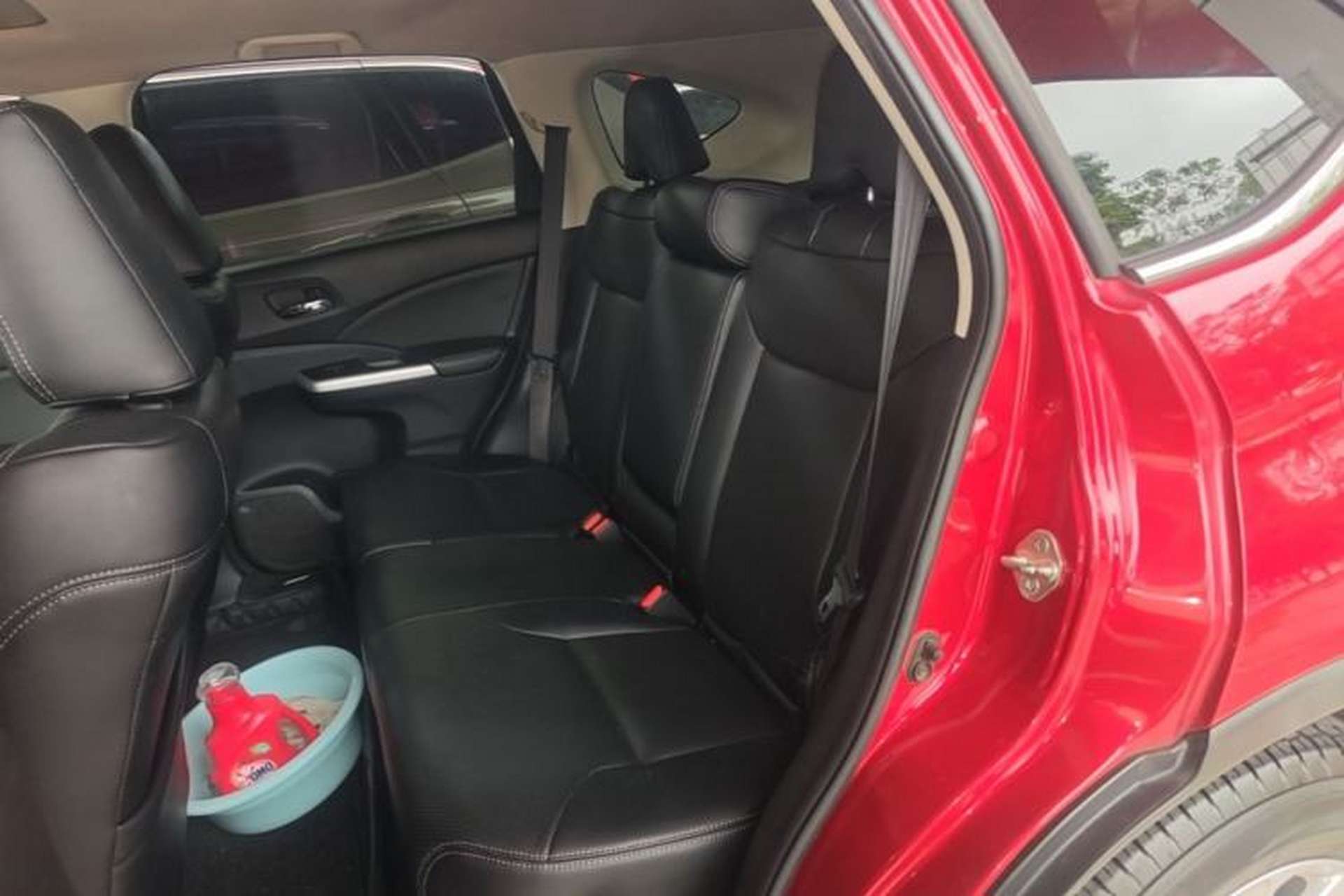 Used Honda CR-V 2015 2.4L two-wheel drive luxury version Left Rear Seat