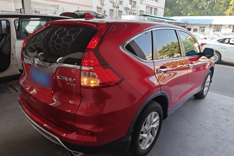 Used Honda CR-V 2015 2.4L two-wheel drive luxury version Rear Right 45 Deg