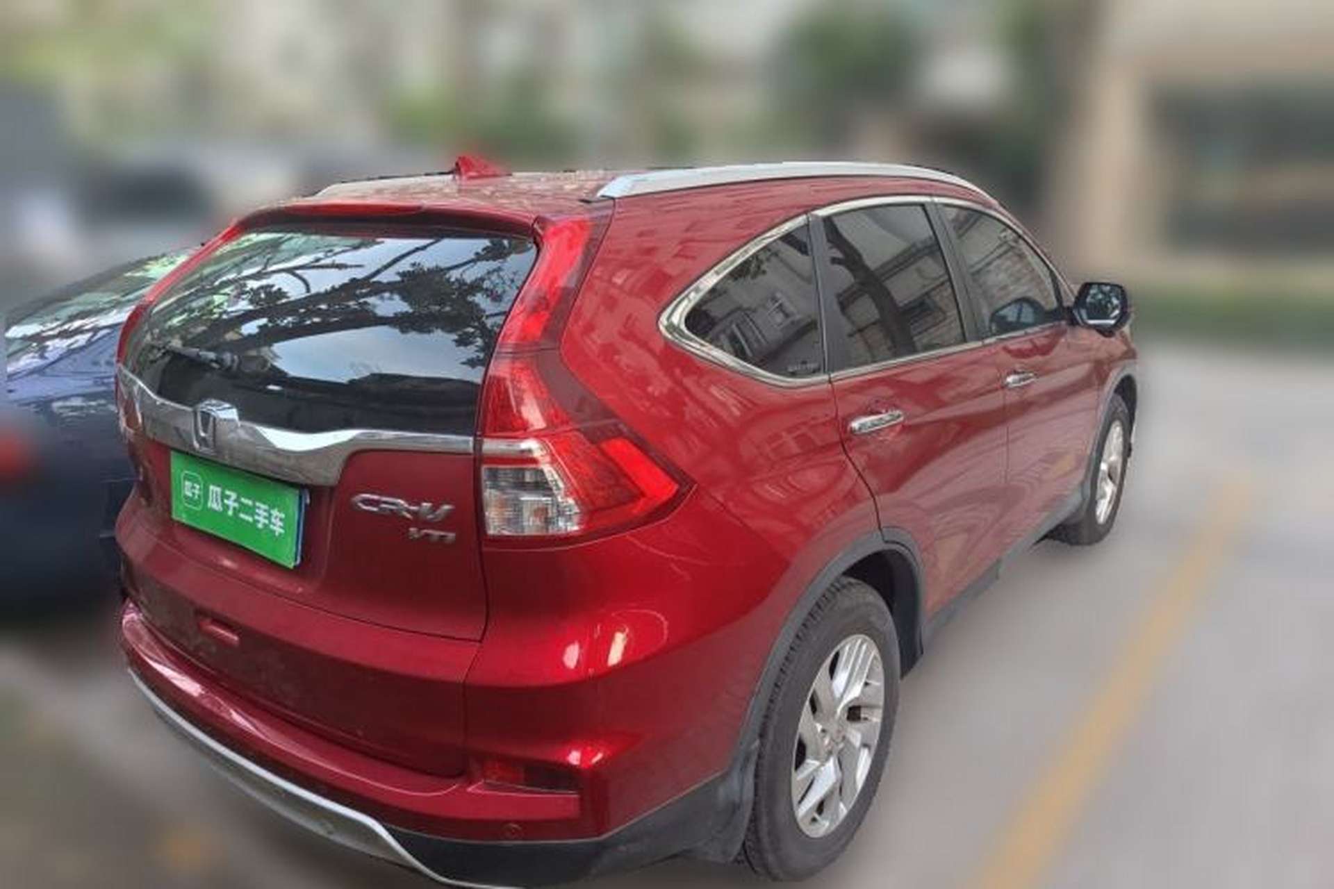 Used Honda CR-V 2015 2.4L two-wheel drive luxury version Rear Right 45 Deg