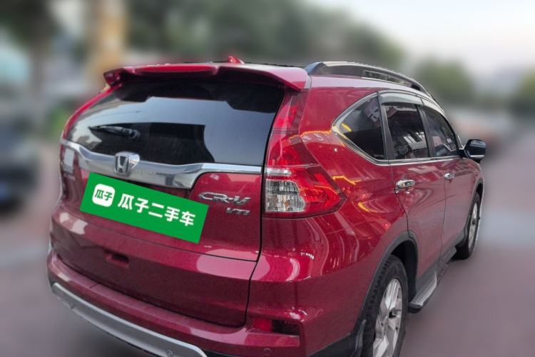 Used Honda CR-V 2015 2.4L two-wheel drive luxury version Rear Right 45 Deg