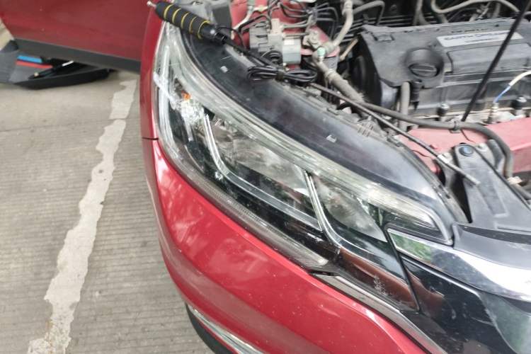 Used Honda CR-V 2015 2.4L two-wheel drive luxury version Right Front Headlight