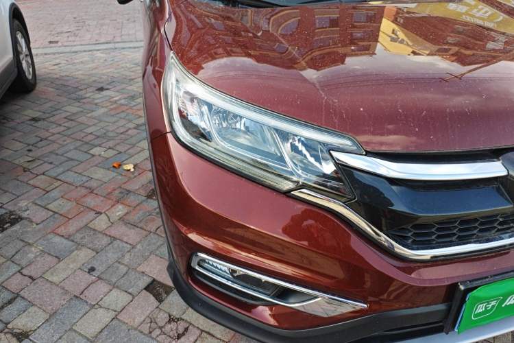Used Honda CR-V 2015 2.4L two-wheel drive luxury version Right Front Headlight