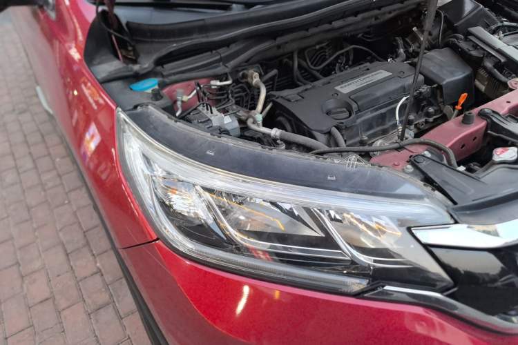 Used Honda CR-V 2015 2.4L two-wheel drive luxury version Right Front Headlight