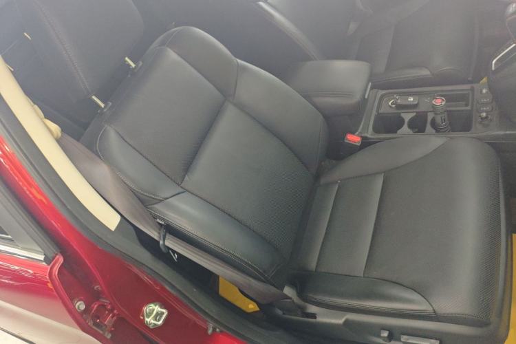 Used Honda CR-V 2015 2.4L two-wheel drive luxury version Right Front Seat