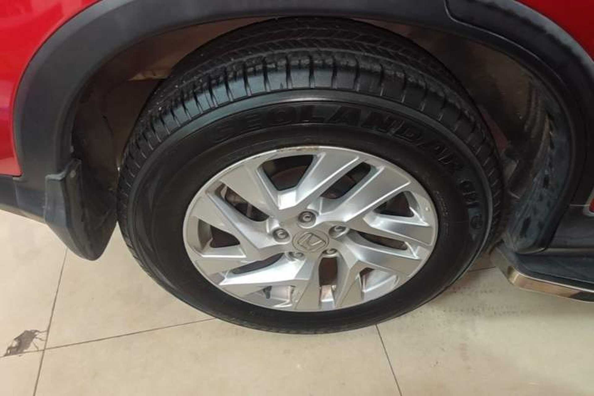 Used Honda CR-V 2015 2.4L two-wheel drive luxury version Right Rear Wheel Hub