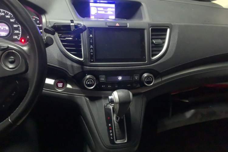 Used Honda CR-V 2015 2.4L two-wheel drive luxury version Audio And AC Panel