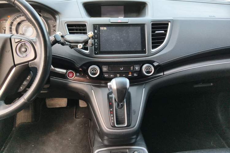 Used Honda CR-V 2015 2.4L Four-Wheel Drive Prestige Edition Audio And AC Panel