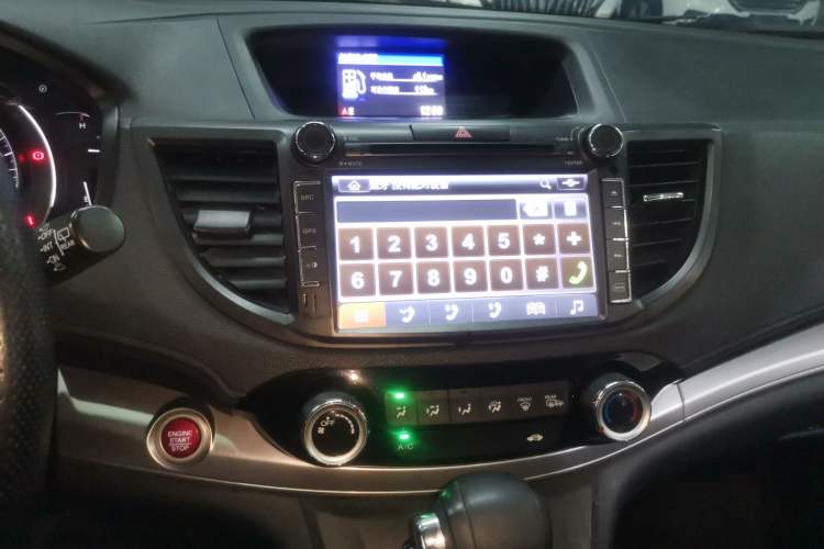 Used Honda CR-V 2015 2.0L two-wheel drive Fashion Edition Audio And AC Panel