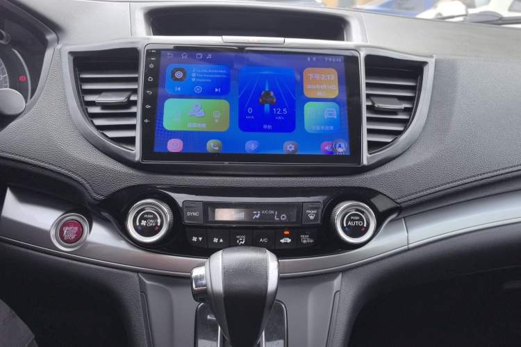 Used Honda CR-V 2015 2.4L two-wheel drive luxury version Audio And AC Panel