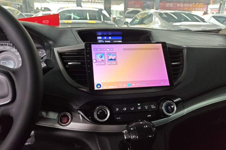 Used Honda CR-V 2015 2.0L two-wheel drive Fashion Edition Audio And AC Panel
