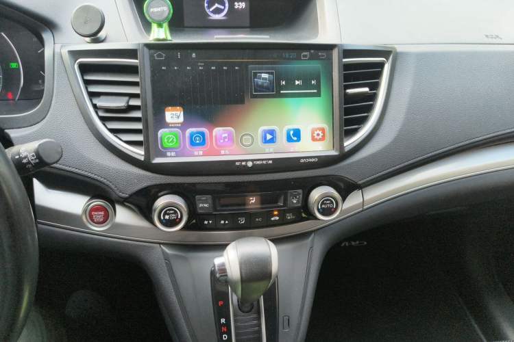 Used Honda CR-V 2015 2.4L two-wheel drive luxury version Audio And AC Panel