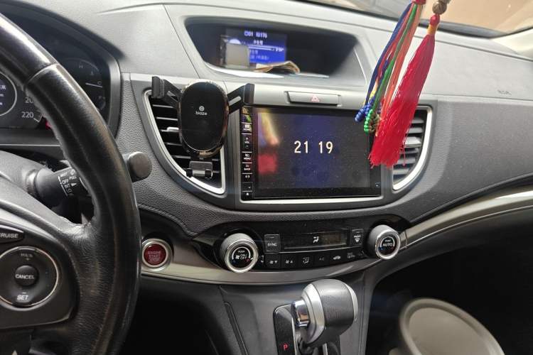 Used Honda CR-V 2015 2.4L two-wheel drive luxury version Audio And AC Panel