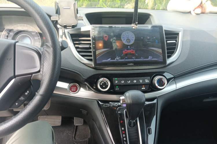 Used Honda CR-V 2015 2.0L two-wheel drive Fashion Edition Audio And AC Panel