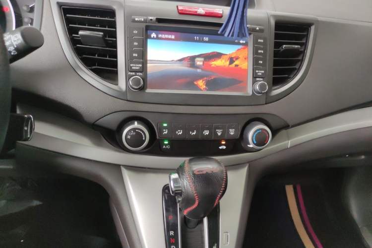 Used Honda CR-V 2015 2.0L 2WD Classic Edition Audio And AC Panel