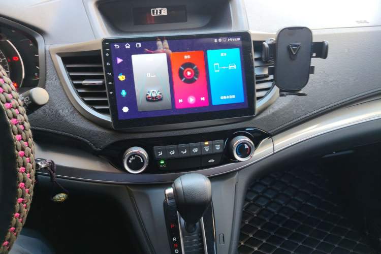 Used Honda CR-V 2015 2.0L two-wheel drive urban version Audio And AC Panel