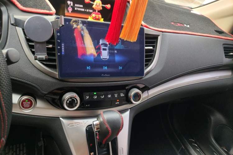 Used Honda CR-V 2015 2.0L two-wheel drive Fashion Edition Audio And AC Panel