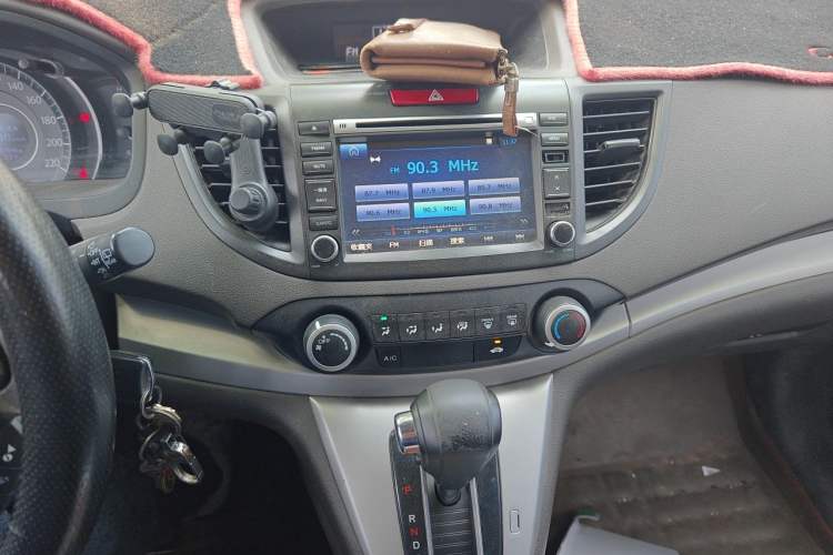 Used Honda CR-V 2015 2.0L 2WD Classic Edition Audio And AC Panel