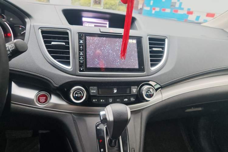 Used Honda CR-V 2015 2.4L two-wheel drive luxury version Audio And AC Panel