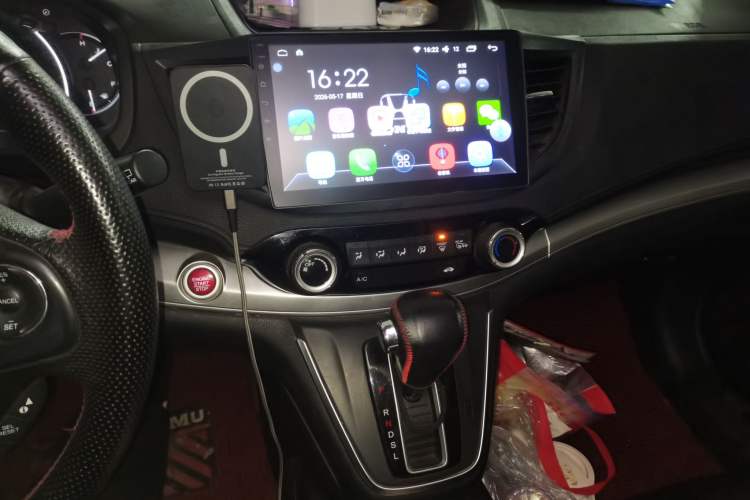 Used Honda CR-V 2015 2.0L two-wheel drive Fashion Edition Audio And AC Panel