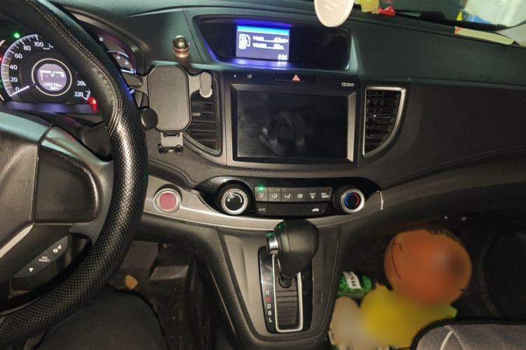 Used Honda CR-V 2015 2.0L two-wheel drive Fashion Edition Audio And AC Panel