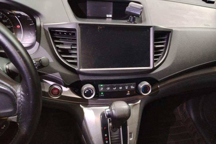 Used Honda CR-V 2015 2.0L two-wheel drive Fashion Edition Audio And AC Panel