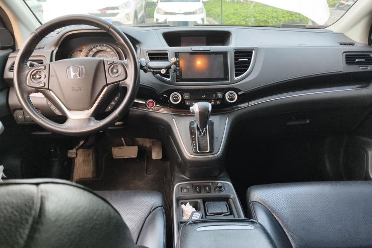 Used Honda CR-V 2015 2.4L Four-Wheel Drive Prestige Edition Center Console
