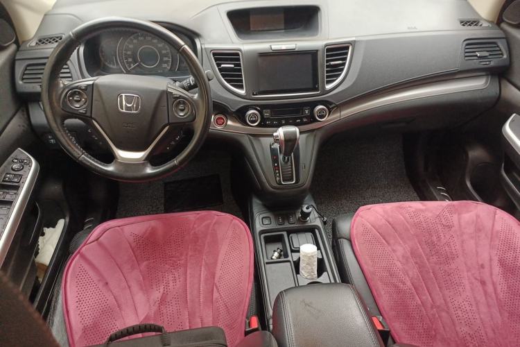 Used Honda CR-V 2015 2.4L four-wheel drive luxury version Center Console