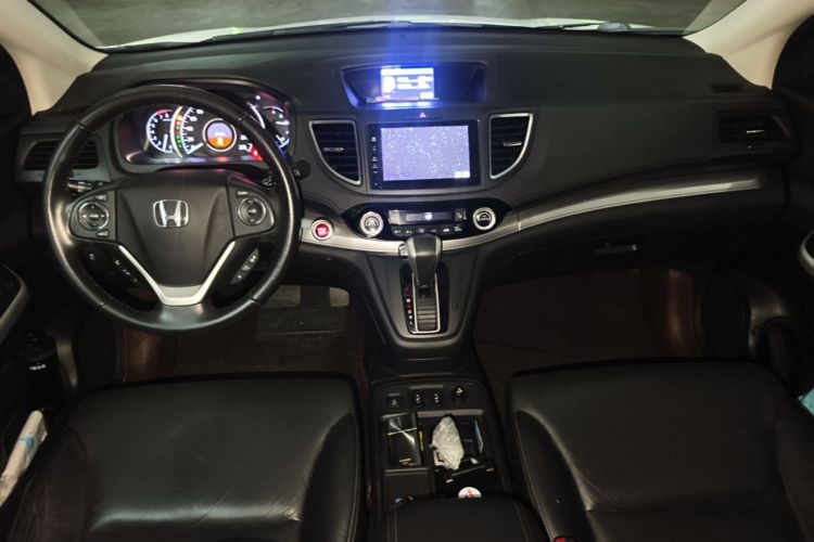 Used Honda CR-V 2015 2.4L four-wheel drive luxury version Center Console