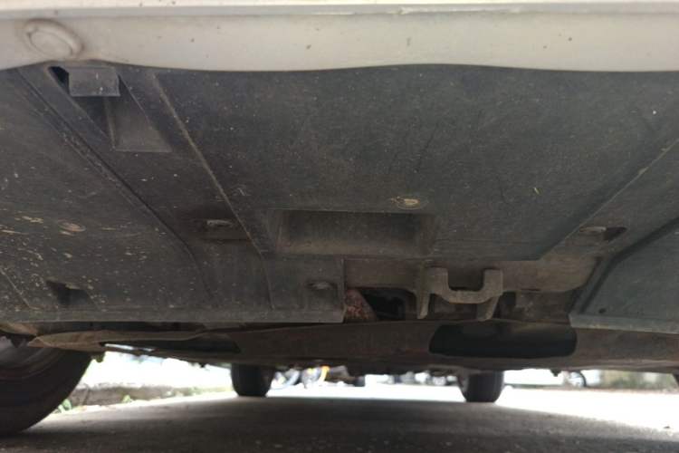 Used Honda CR-V 2015 2.0L two-wheel drive Fashion Edition Chassis Front