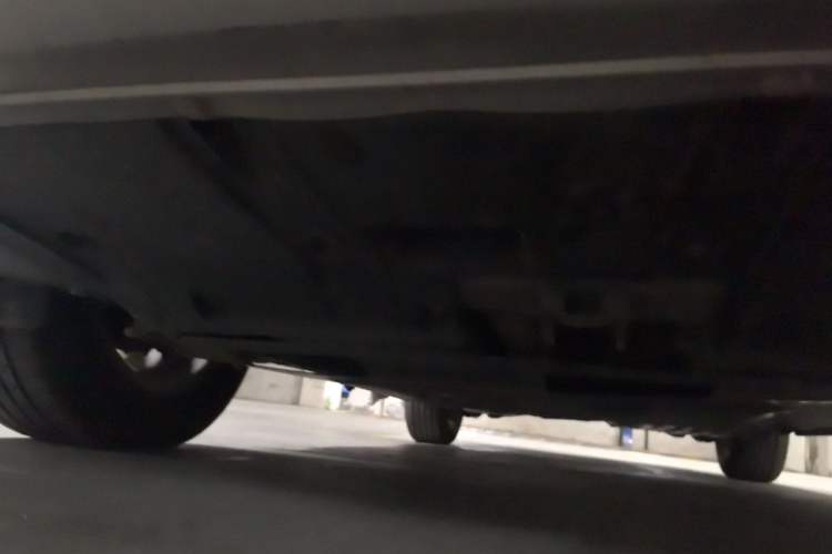 Used Honda CR-V 2015 2.4L two-wheel drive luxury version Chassis Front