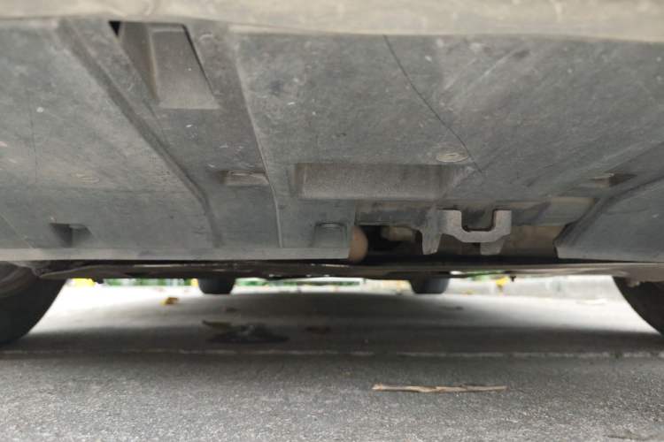 Used Honda CR-V 2015 2.0L two-wheel drive urban version Chassis Front