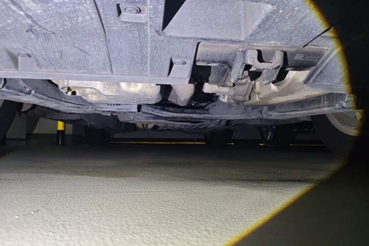 Used Honda CR-V 2015 2.0L two-wheel drive Fashion Edition Chassis Front