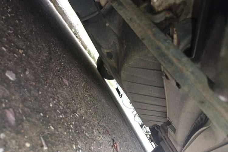 Used Honda CR-V 2015 2.0L two-wheel drive Fashion Edition Chassis Front Left
