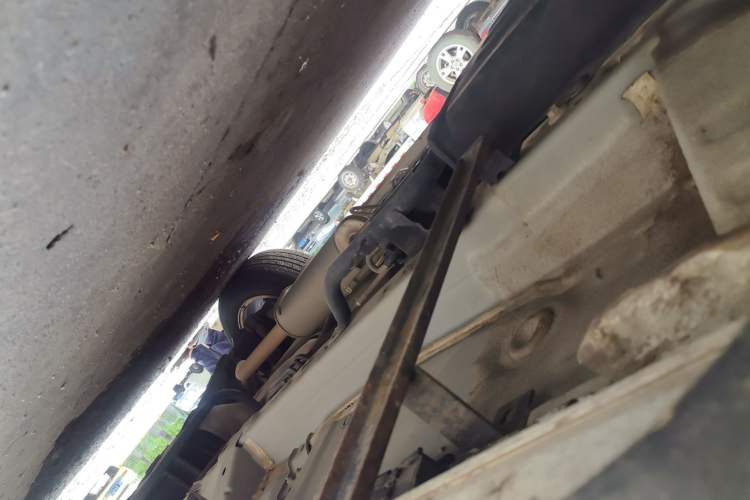 Used Honda CR-V 2015 2.0L two-wheel drive Fashion Edition Chassis Front Left