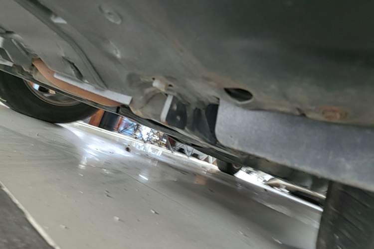 Used Honda CR-V 2015 2.0L two-wheel drive Fashion Edition Chassis Front Left
