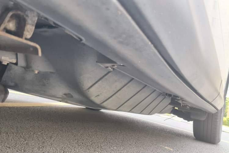 Used Honda CR-V 2015 2.0L two-wheel drive Fashion Edition Chassis Front Left