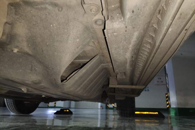 Used Honda CR-V 2015 2.0L two-wheel drive urban version Chassis Front Left