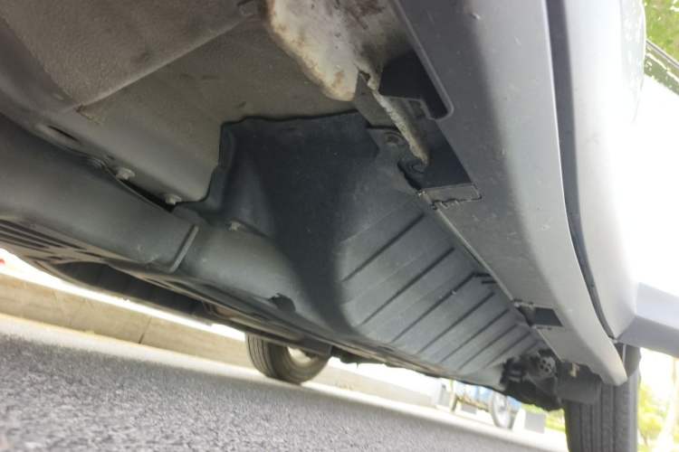 Used Honda CR-V 2015 2.0L two-wheel drive Fashion Edition Chassis Front Left