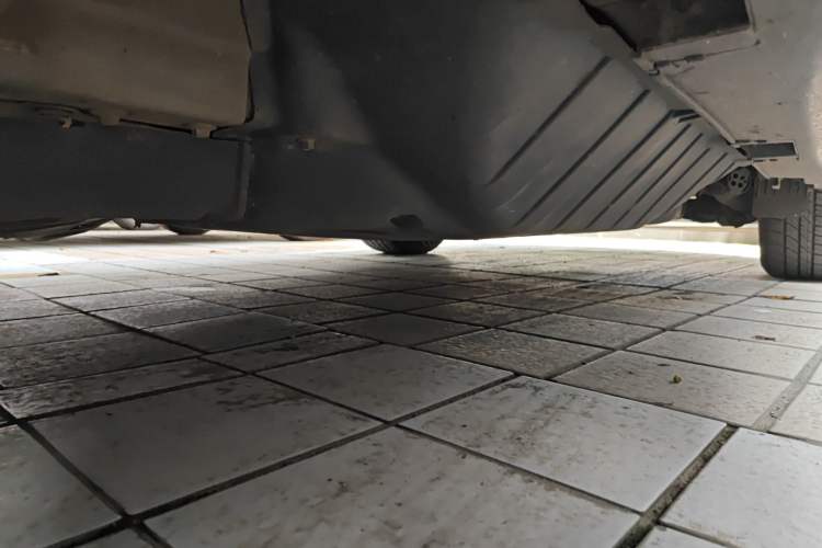 Used Honda CR-V 2015 2.0L two-wheel drive Fashion Edition Chassis Front Left