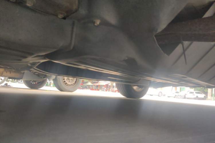 Used Honda CR-V 2015 2.0L two-wheel drive Fashion Edition Chassis Front Left