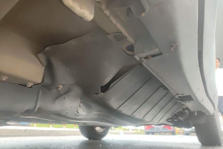 Used Honda CR-V 2015 2.4L two-wheel drive luxury version Chassis Front Left