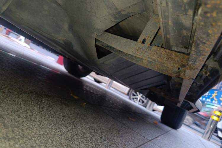 Used Honda CR-V 2015 2.0L two-wheel drive Fashion Edition Chassis Front Left