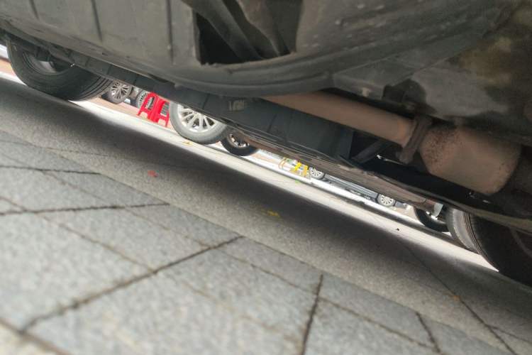Used Honda CR-V 2015 2.4L Four-Wheel Drive Prestige Edition Chassis Front Right