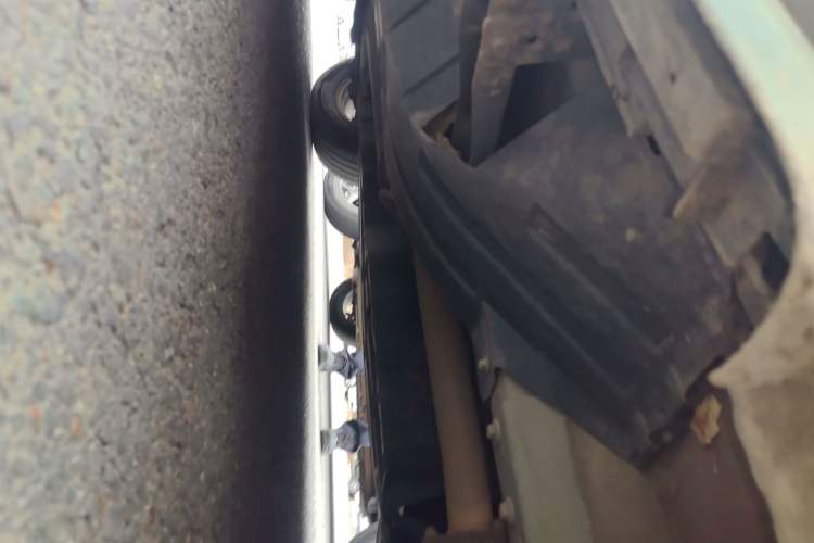 Used Honda CR-V 2015 2.4L two-wheel drive luxury version Chassis Front Right