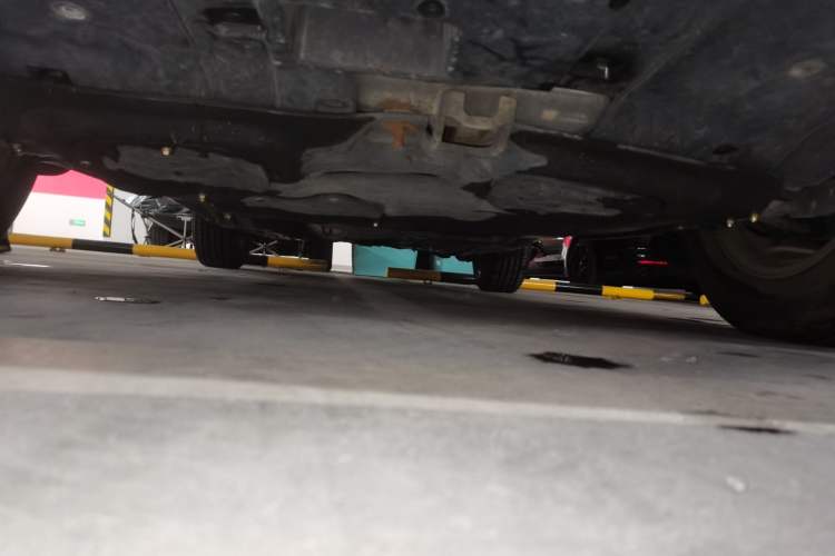 Used Honda CR-V 2015 2.0L two-wheel drive Fashion Edition Chassis Front