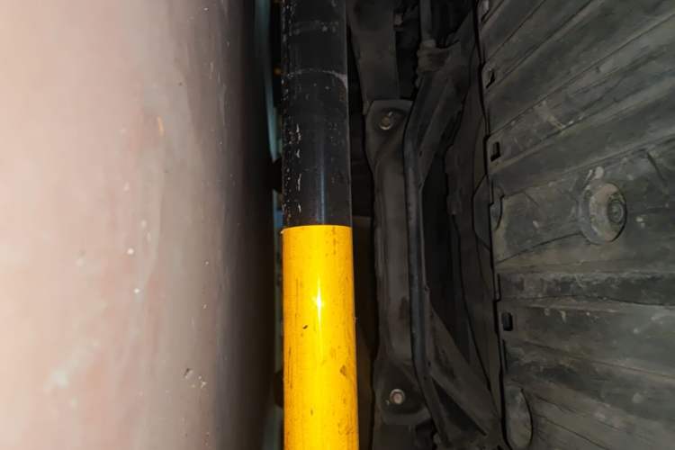Used Honda CR-V 2015 2.4L two-wheel drive luxury version Chassis Rear