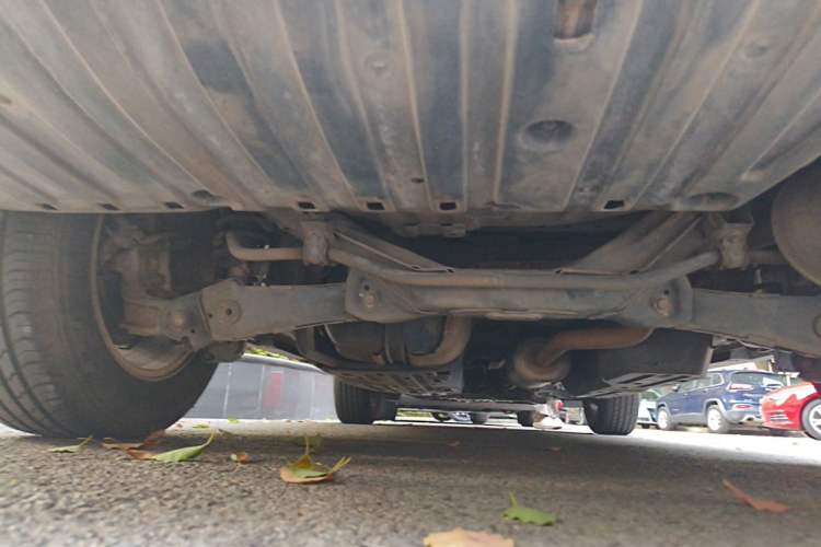 Used Honda CR-V 2015 2.0L 2WD Classic Edition Chassis Rear